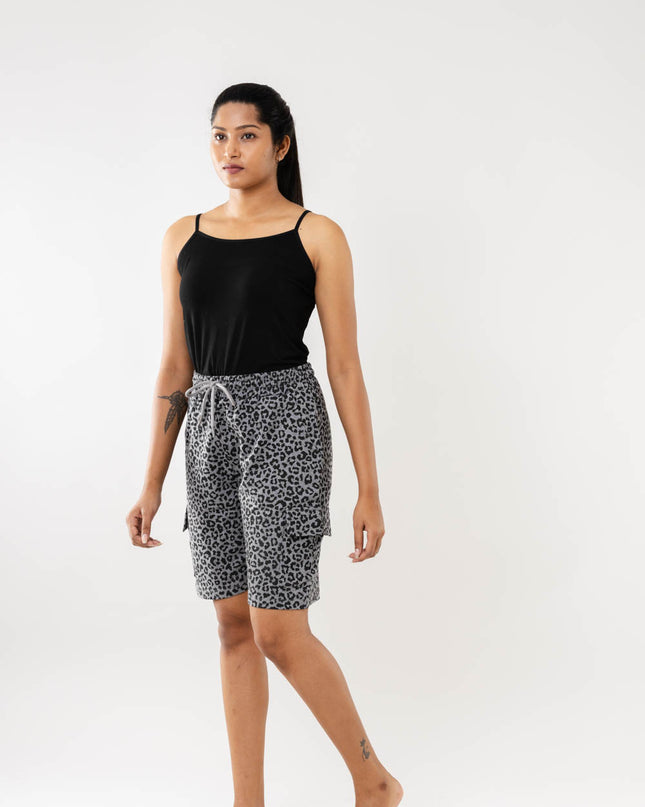 Women Cargo Bermudas Shorts - Melange Multi Faux