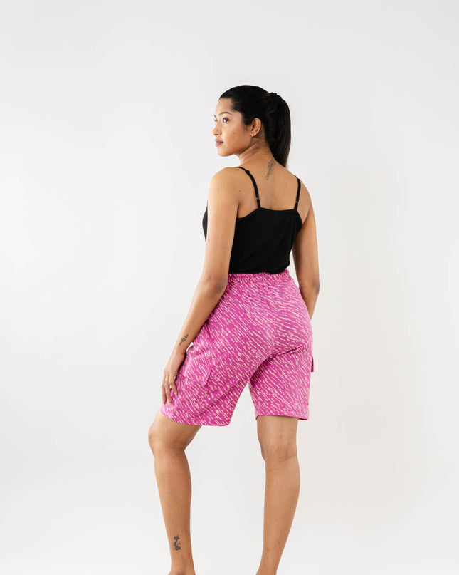 Women Cargo Bermudas Shorts - Pink Camo Print